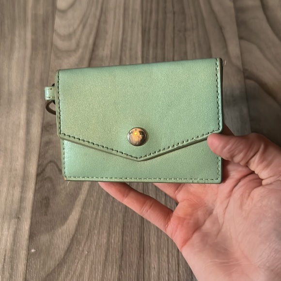 Bebe Seafoam Card Holder - Picture 4 of 7